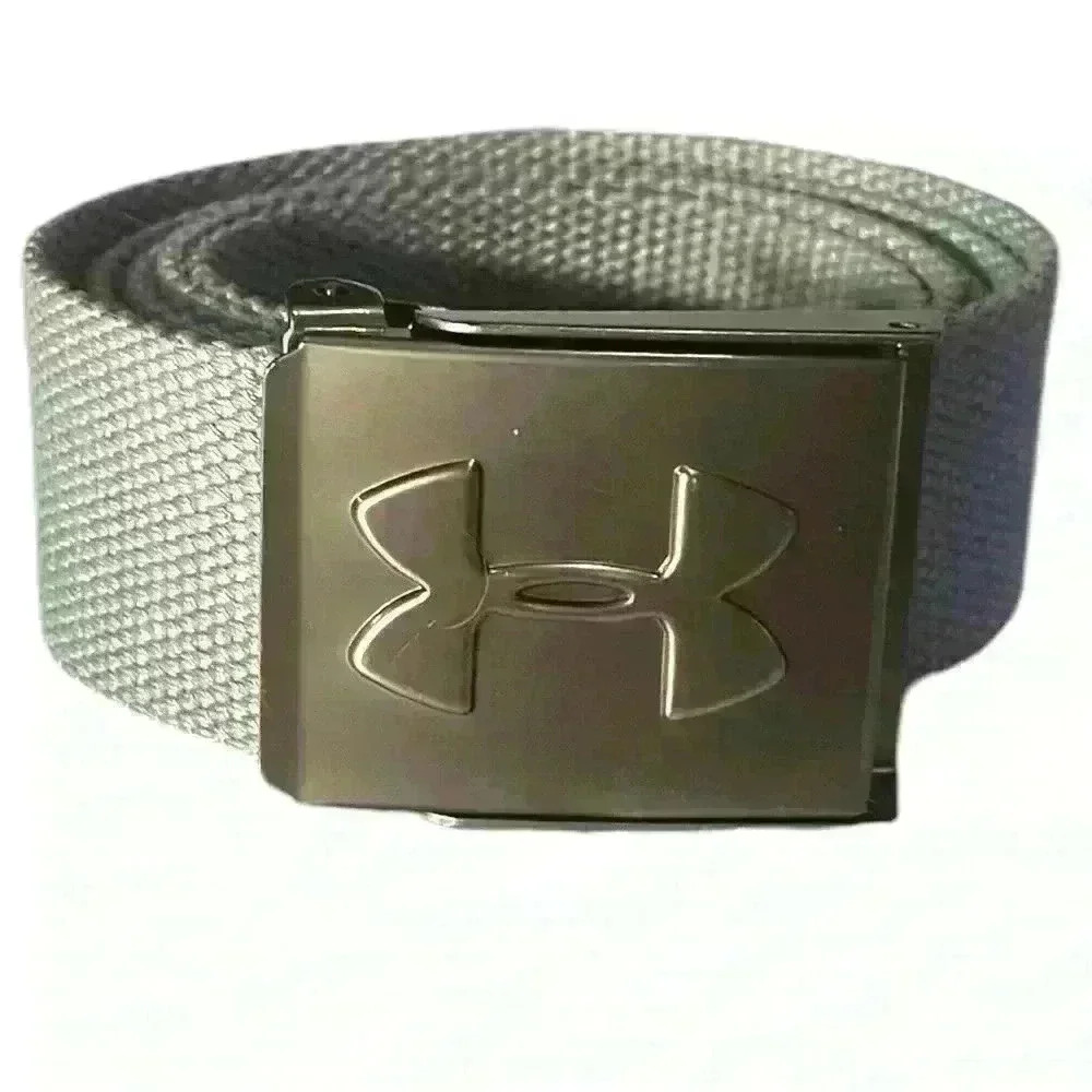 Under Armour Men’s Webbed Belt.  Pre Owned Excellent Condition. Gray.